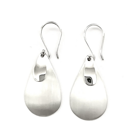 EARRINGS DROP SATIN FINISH WITH POLISHED LAYER