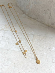 MULTI DISK NECKLACE, GOLD